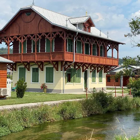 krevet i doručak Ruska Daca 3*